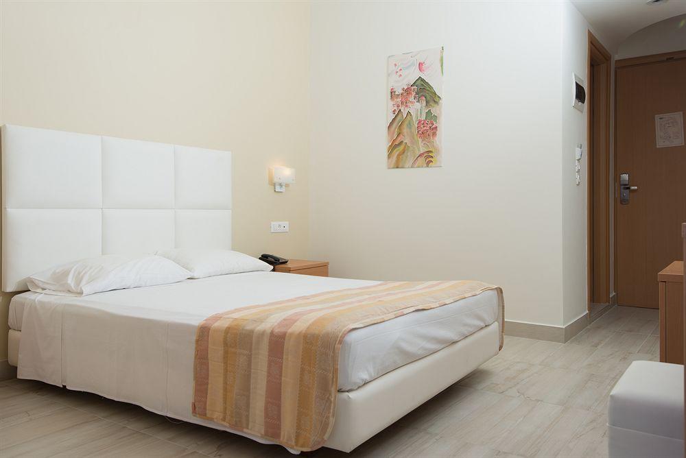 Rhodos Horizon Blu-adults Only 4*